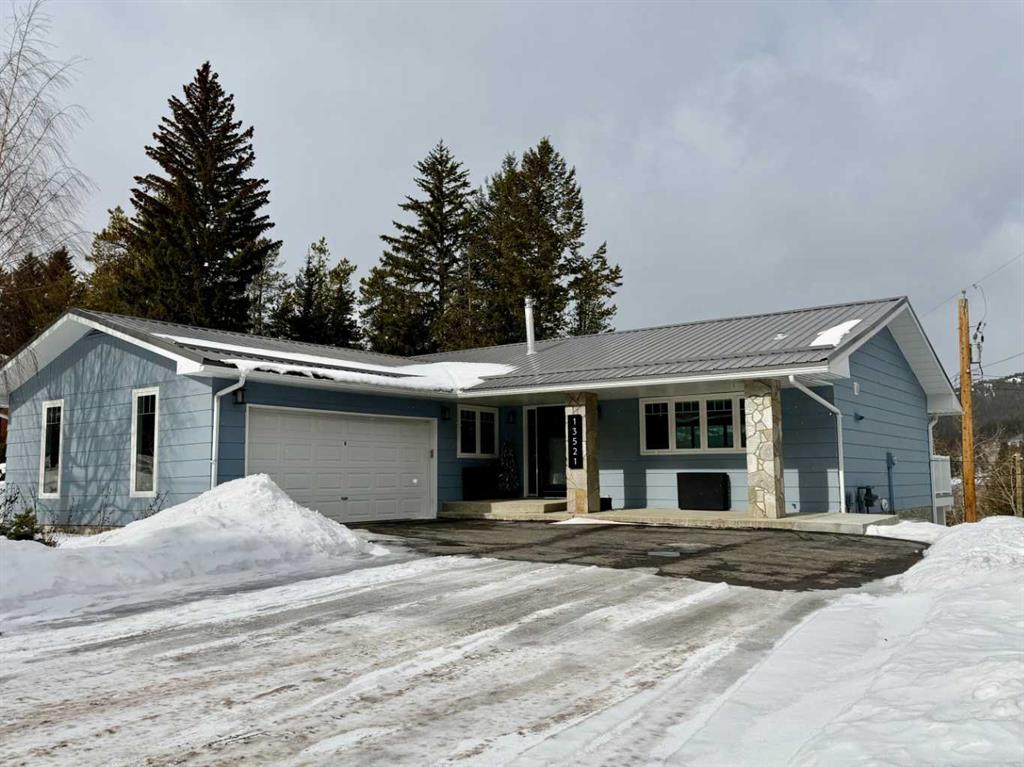 Picture of 13521 15 Avenue , Blairmore Real Estate Listing