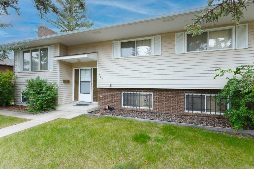 Picture of 307 Silverthorn Way NW, Calgary Real Estate Listing