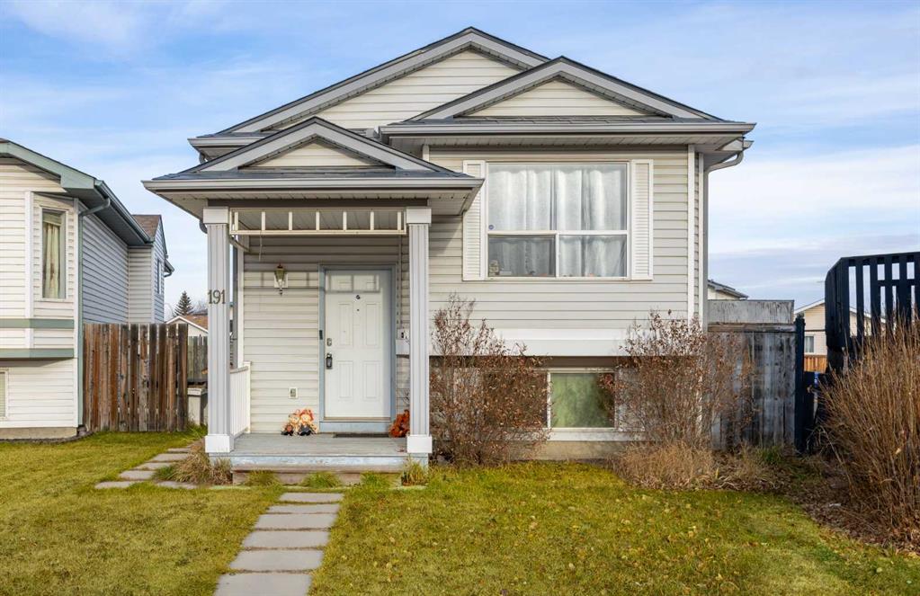 Picture of 191 Applebrook Circle SE, Calgary Real Estate Listing