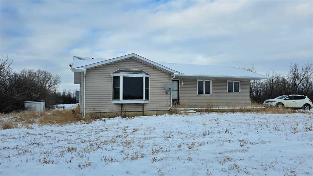Picture of 38505 Range Road 92  , Rural Paintearth No. 18, County of Real Estate Listing