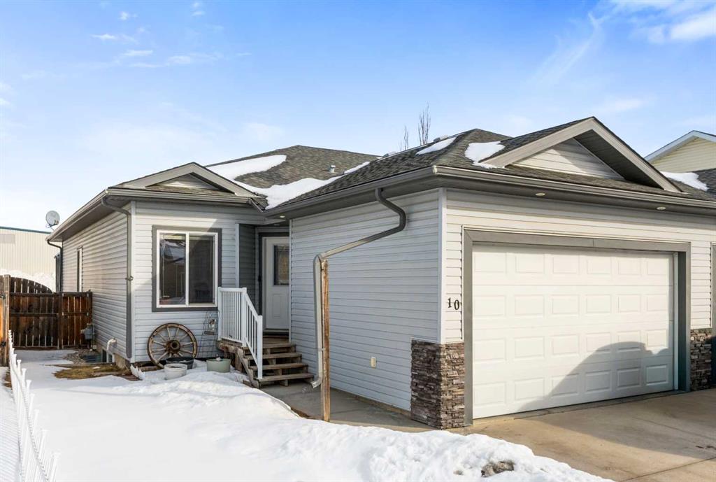 Picture of 10 Mackenzie Way , Carstairs Real Estate Listing