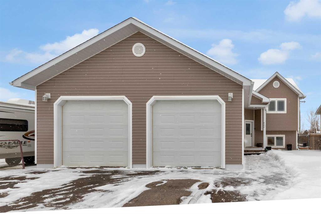 Picture of 924 Heritage Estates Drive , Acme Real Estate Listing