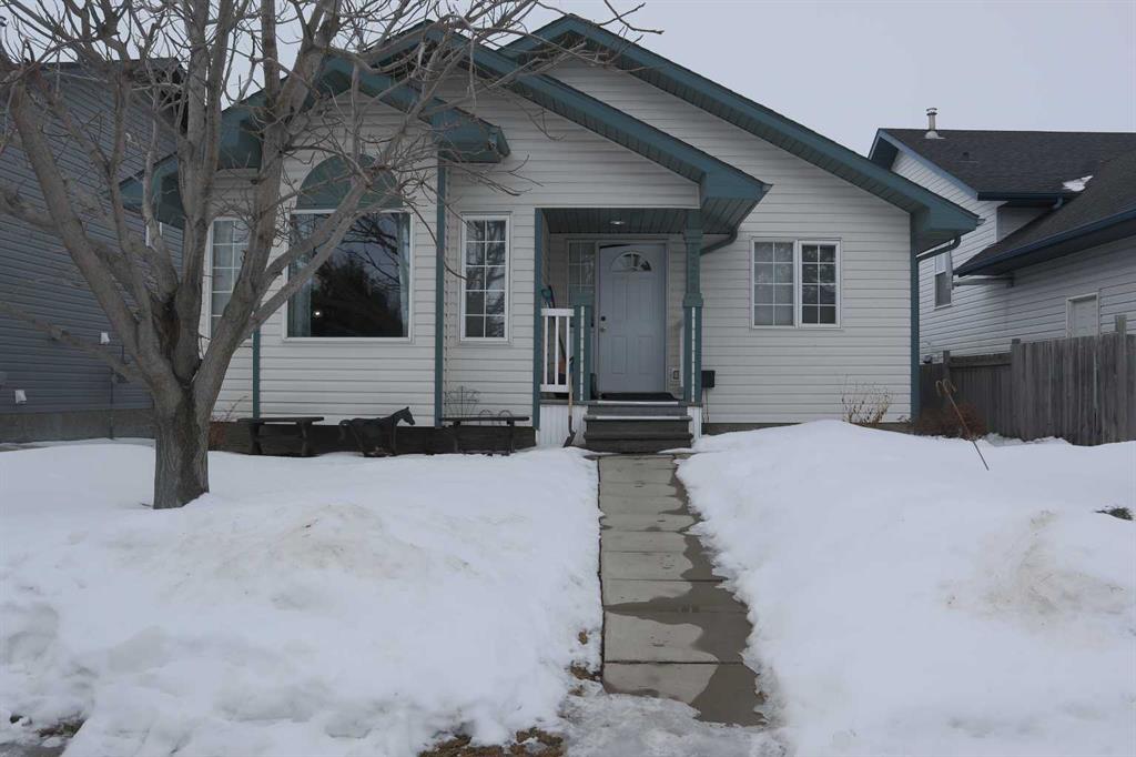 Picture of 5228 41 st Crescent  , Innisfail Real Estate Listing