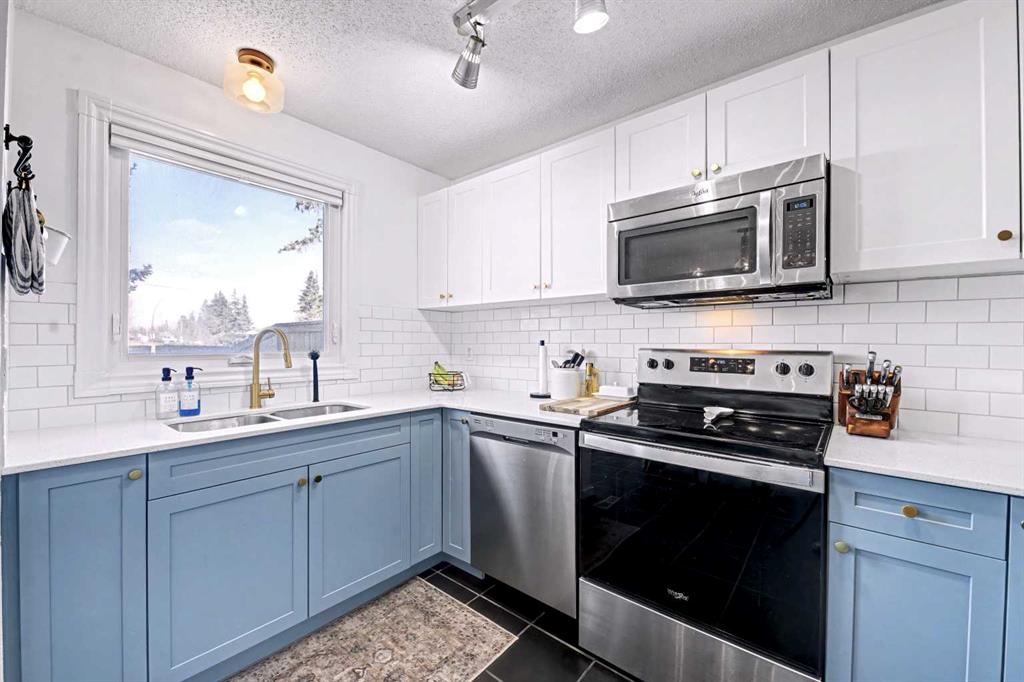 Picture of 180, 123 Queensland Drive SE, Calgary Real Estate Listing