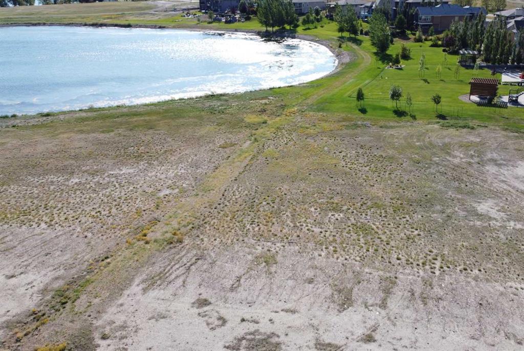 Picture of 3 Kingfisher Estates , Lake Newell Resort Real Estate Listing