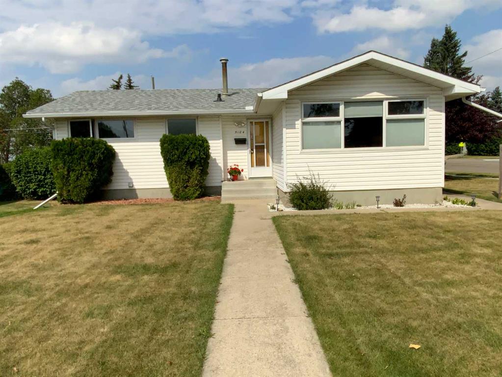 Picture of 5104 40 Street , Innisfail Real Estate Listing