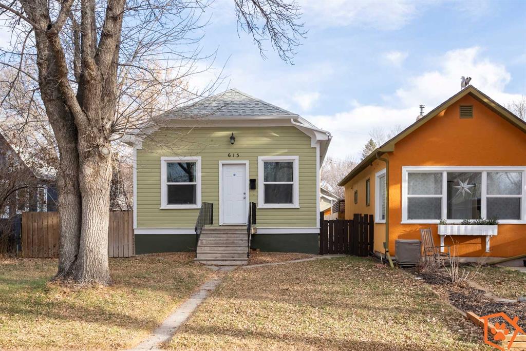 Picture of 615 14 Street S, Lethbridge Real Estate Listing