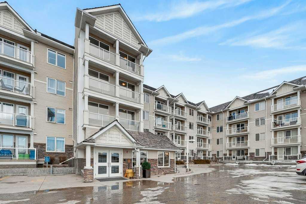 Picture of 403, 500 Rocky Vista Gardens NW, Calgary Real Estate Listing
