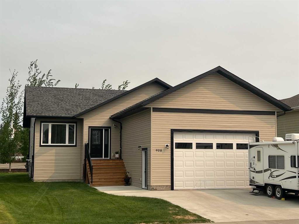Picture of 908 7 Avenue SE, Slave Lake Real Estate Listing