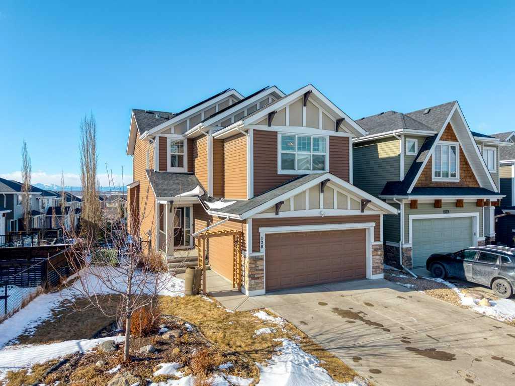 Picture of 128 Sunset Park , Cochrane Real Estate Listing