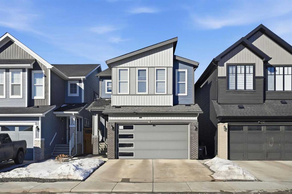Picture of 208 Creekstone Row SW, Calgary Real Estate Listing