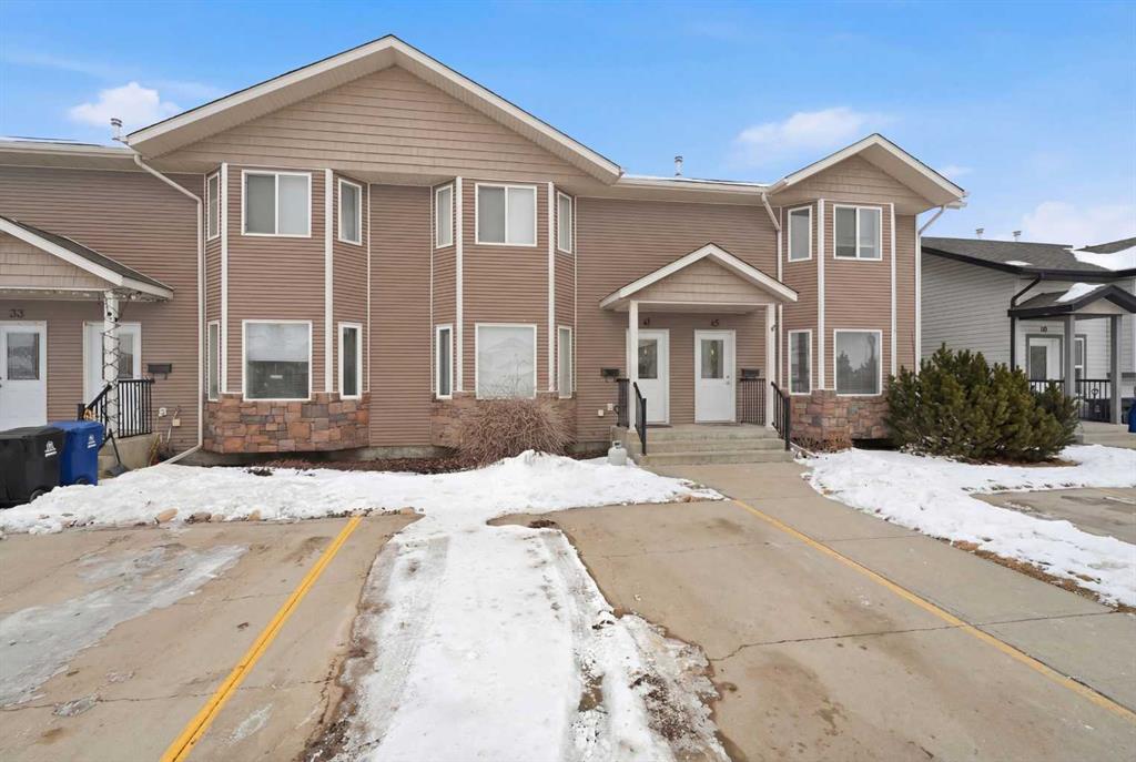 Picture of 41 Winston Place , Blackfalds Real Estate Listing