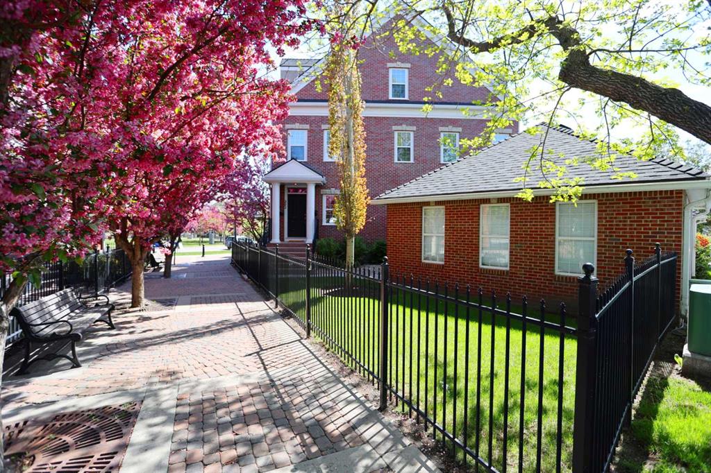 Picture of 300 Garrison Square SW, Calgary Real Estate Listing