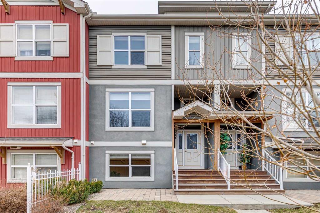 Picture of 206, 10 Auburn Bay Avenue SE, Calgary Real Estate Listing