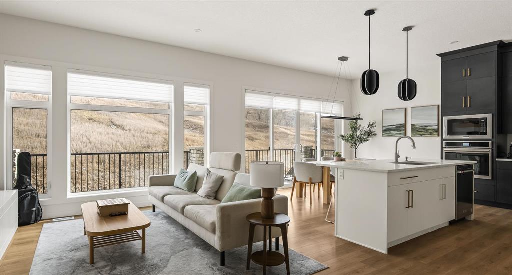 Picture of 68 Cranbrook Cape SE, Calgary Real Estate Listing