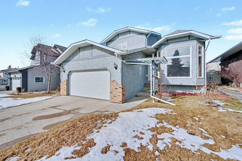 Picture of 82 Wood Valley Drive SW, Calgary Real Estate Listing