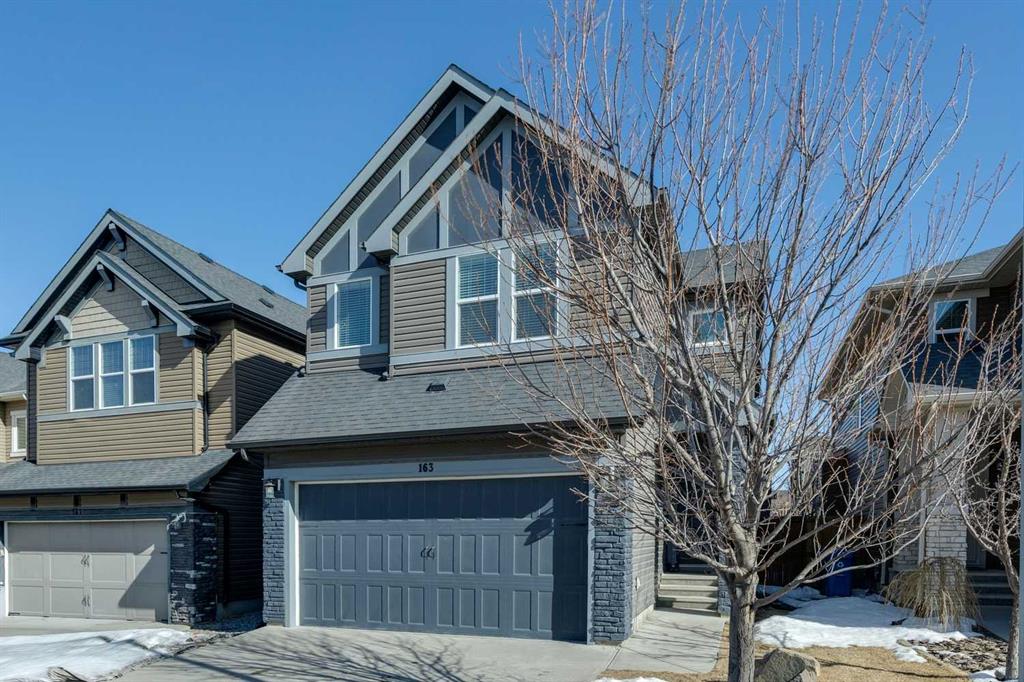 Picture of 163 Cougar Ridge Manor SW, Calgary Real Estate Listing