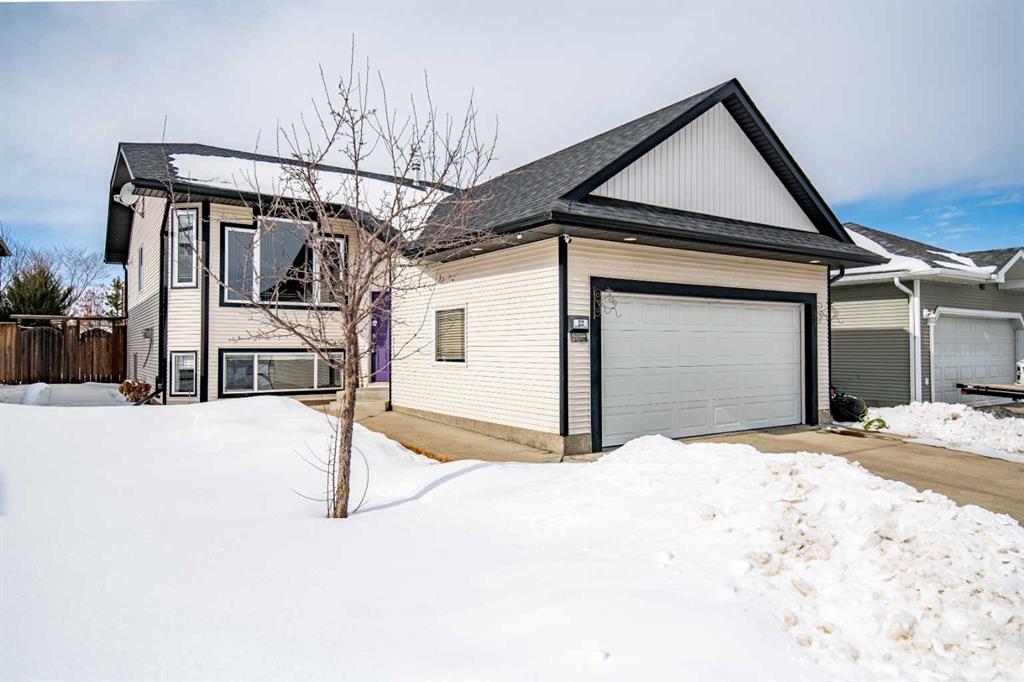 Picture of 22 Mcdougall Close , Penhold Real Estate Listing