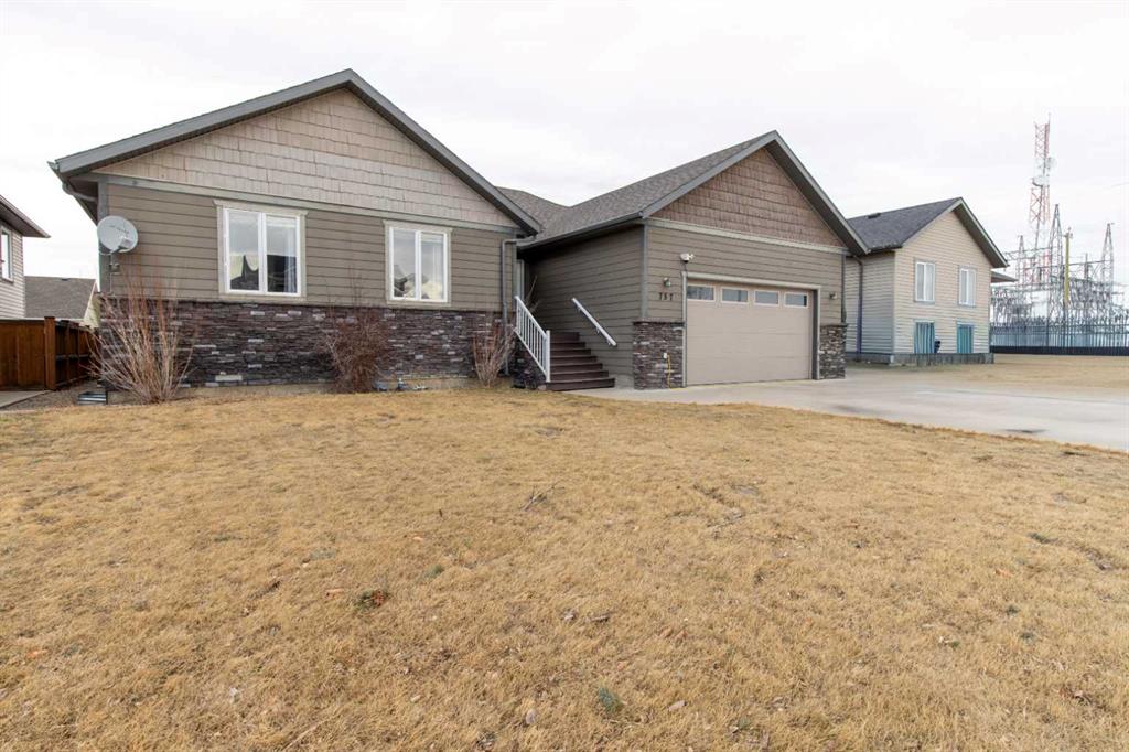 Picture of 757 27 Street , Fort Macleod Real Estate Listing