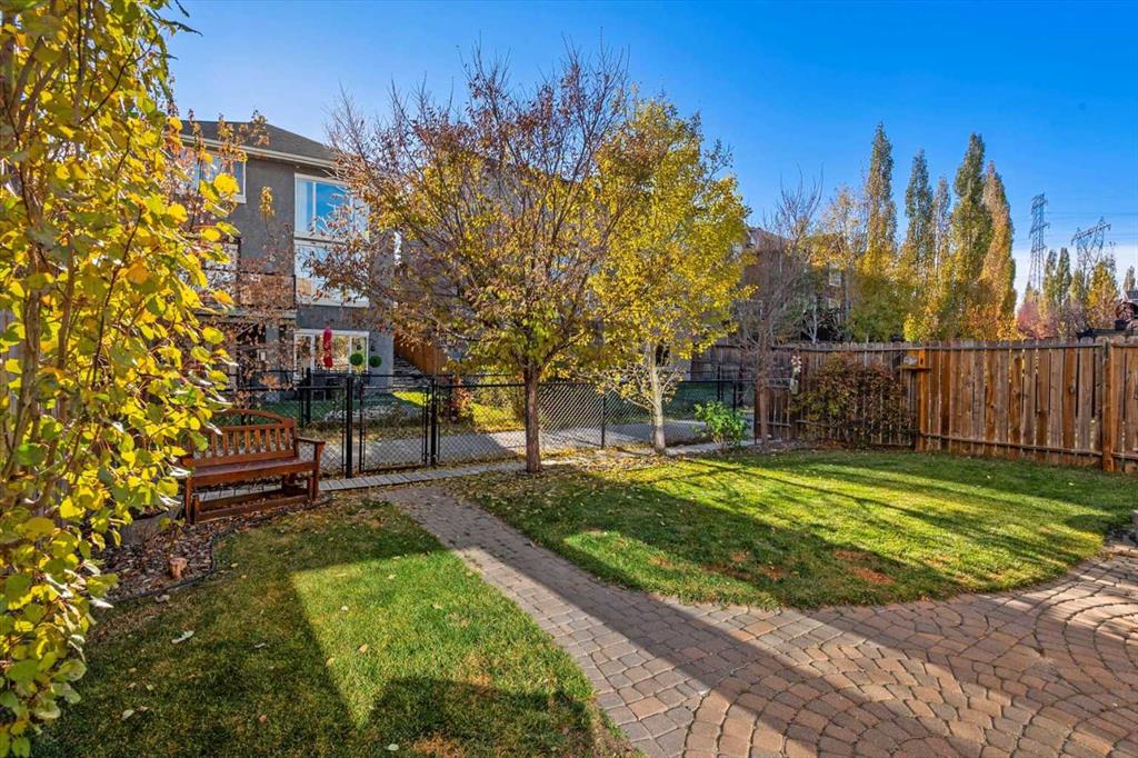 Picture of 25 Tuscany Summit Terrace NW, Calgary Real Estate Listing