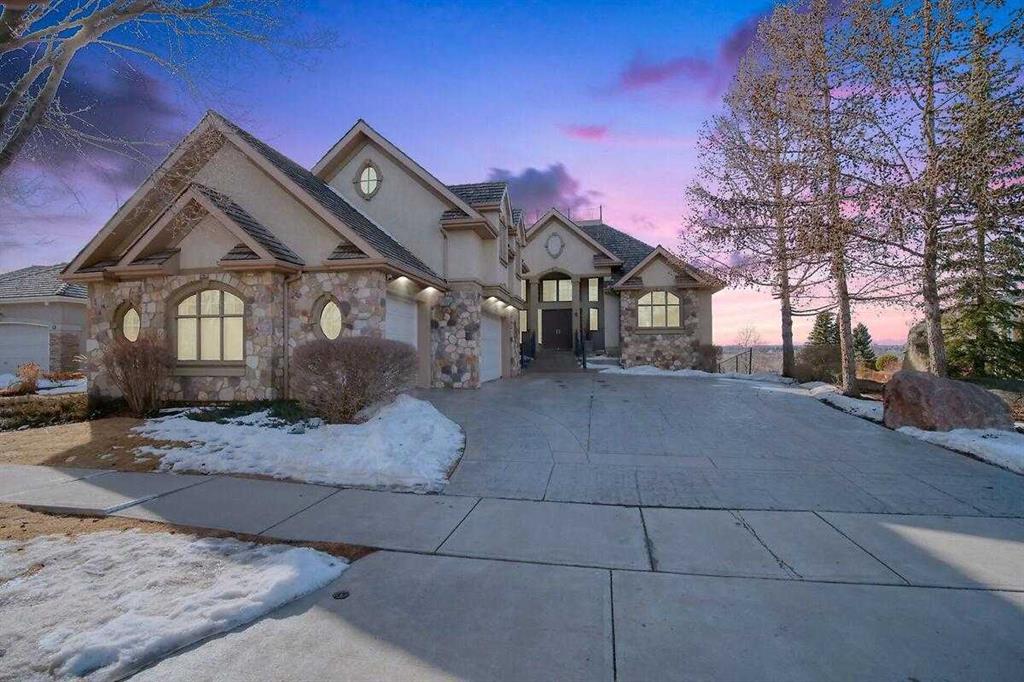 Picture of 8 Mt Douglas Point SE, Calgary Real Estate Listing