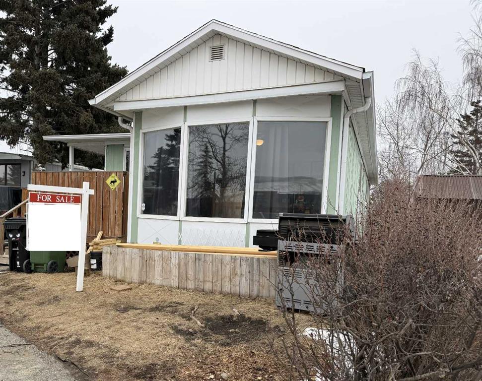Picture of 124, 3223 83 Street NW, Calgary Real Estate Listing