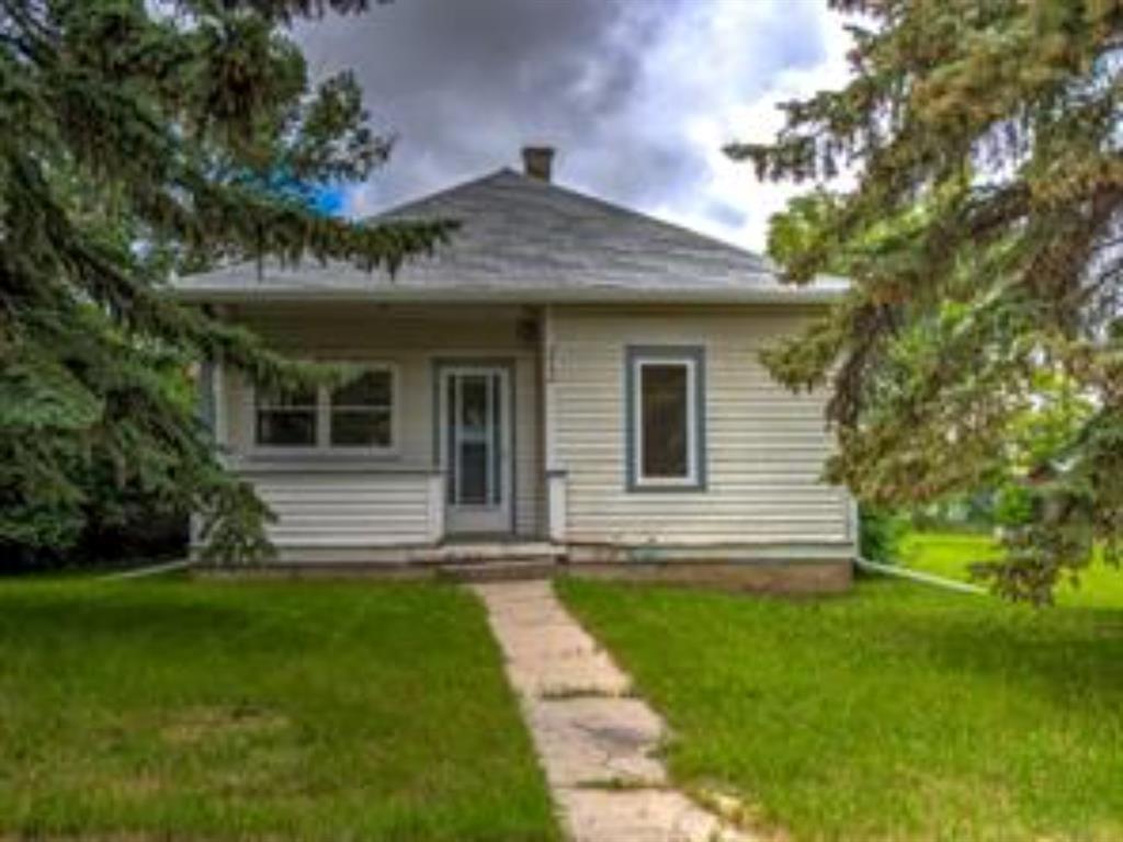 Picture of 212 5 Avenue , Strathmore Real Estate Listing