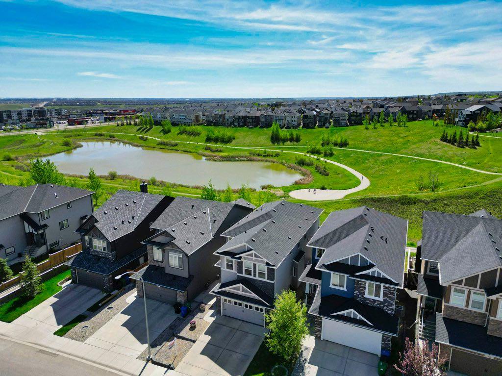 Picture of 104 Nolanlake View NW, Calgary Real Estate Listing