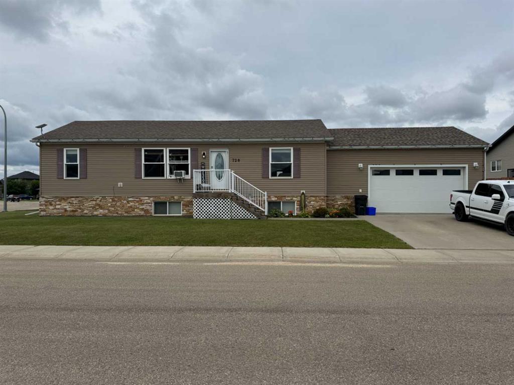 Picture of 720 10 Street SE, Slave Lake Real Estate Listing