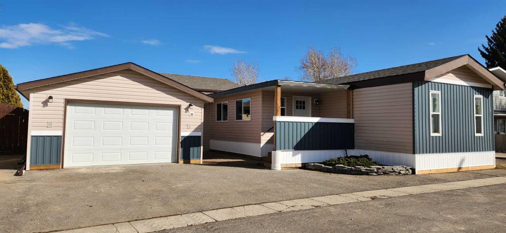 Picture of 33, 2715 westside Drive W, Lethbridge Real Estate Listing