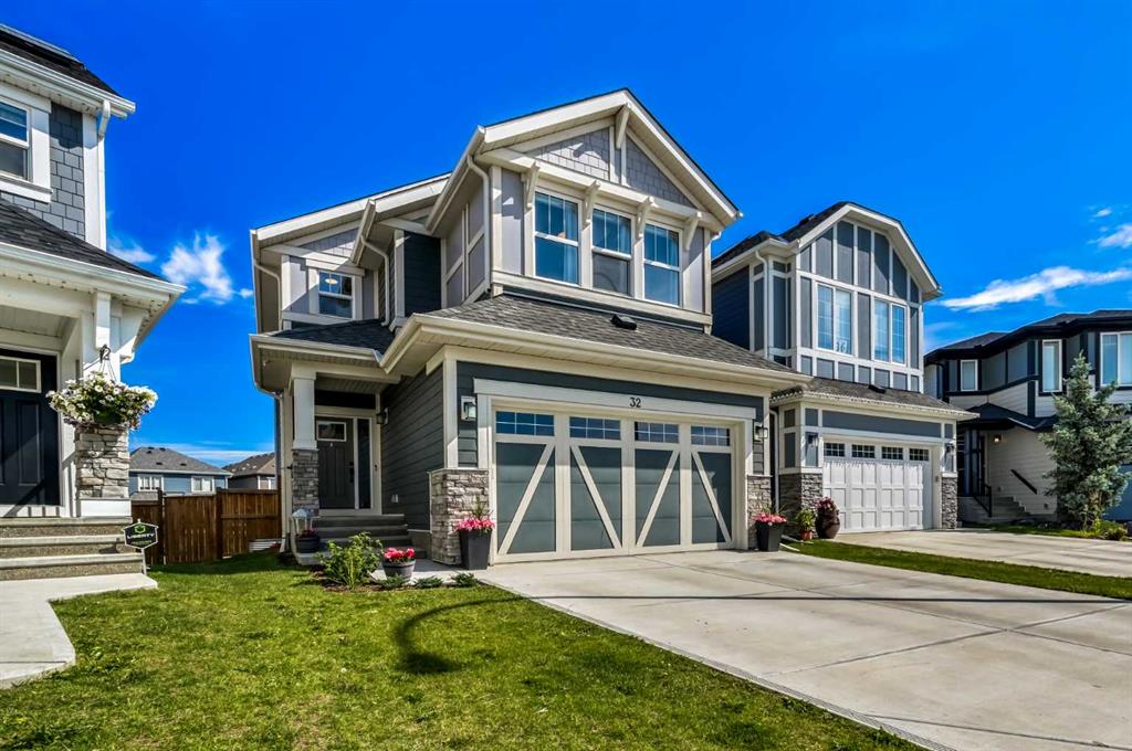 Picture of 32 Magnolia Heath SE, Calgary Real Estate Listing