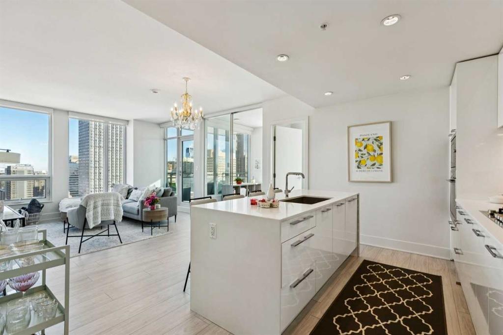 Picture of 2006, 901 10 Avenue SW, Calgary Real Estate Listing