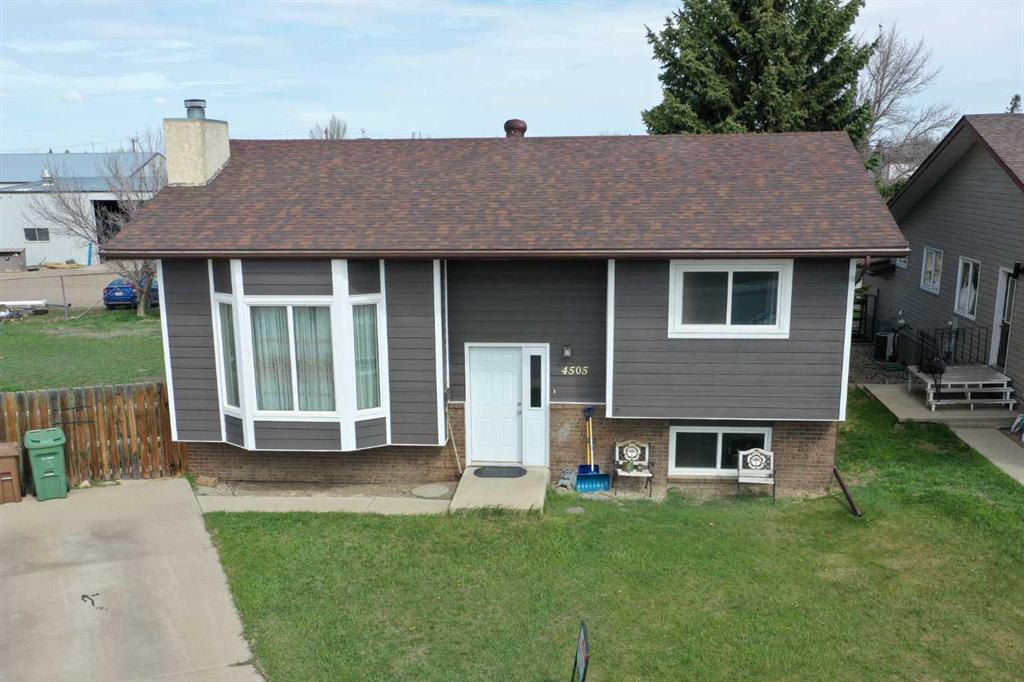 Picture of 4505 Haven Place , Taber Real Estate Listing