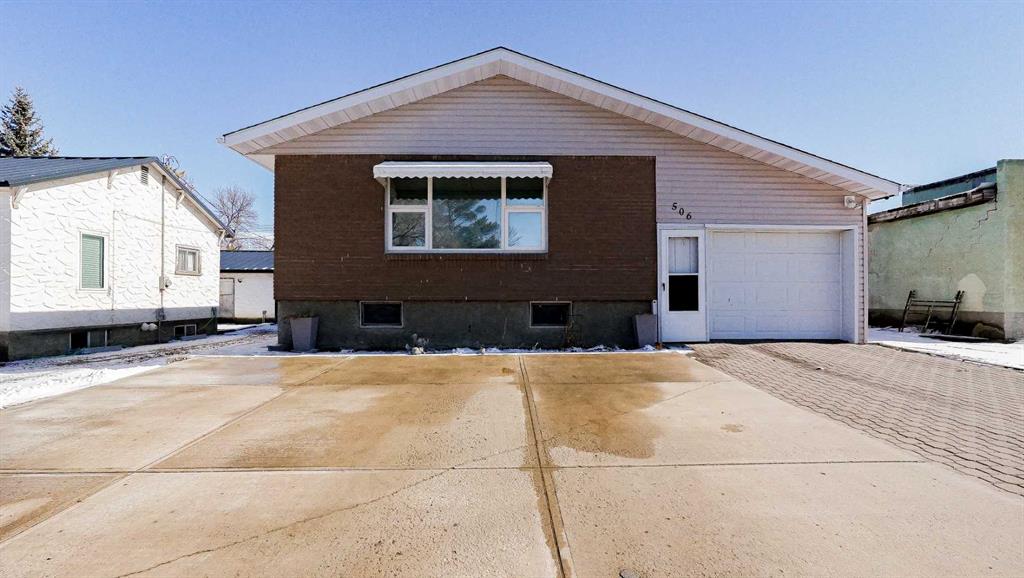 Picture of 506 2 Street W, Bow Island Real Estate Listing