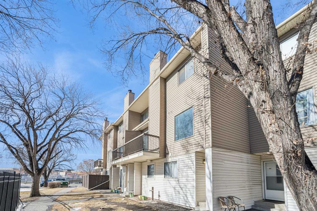 Picture of 98, 2519 38 Street NE, Calgary Real Estate Listing