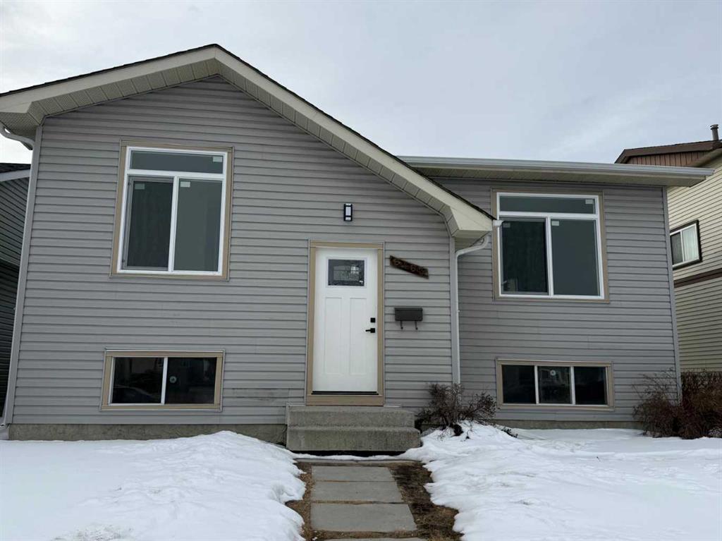 Picture of 6463 68 Street NE, Calgary Real Estate Listing