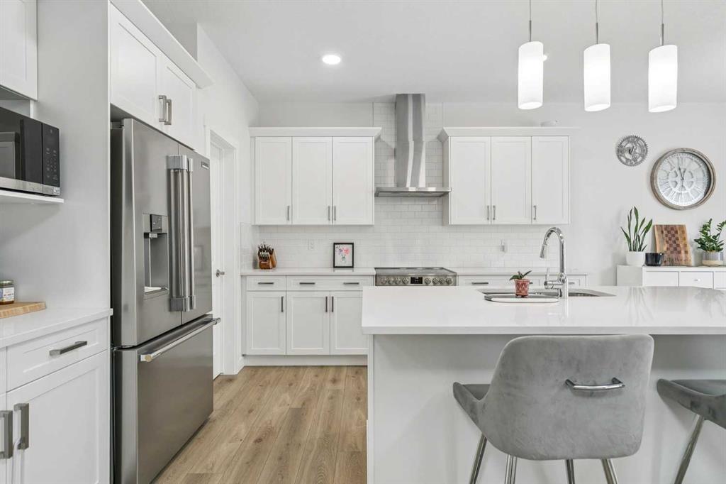 Picture of 58 Saddlebred Place , Cochrane Real Estate Listing