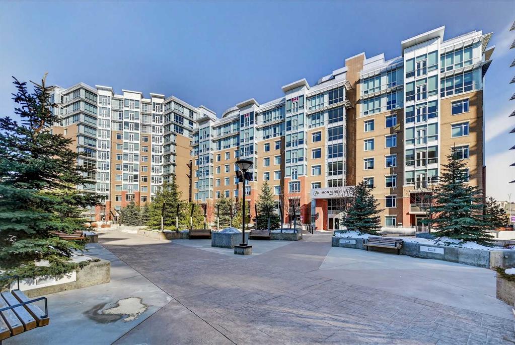Picture of 402, 16 Varsity Estates Circle NW, Calgary Real Estate Listing