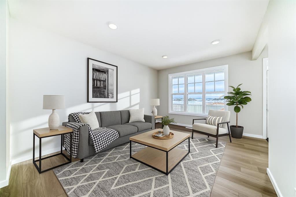 Picture of 31 Blue Heron Parade SE, Calgary Real Estate Listing