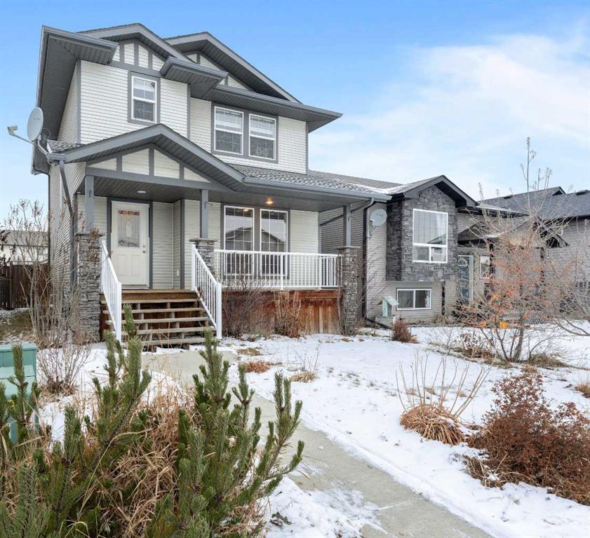 Picture of 4 Lucky Place , Sylvan Lake Real Estate Listing