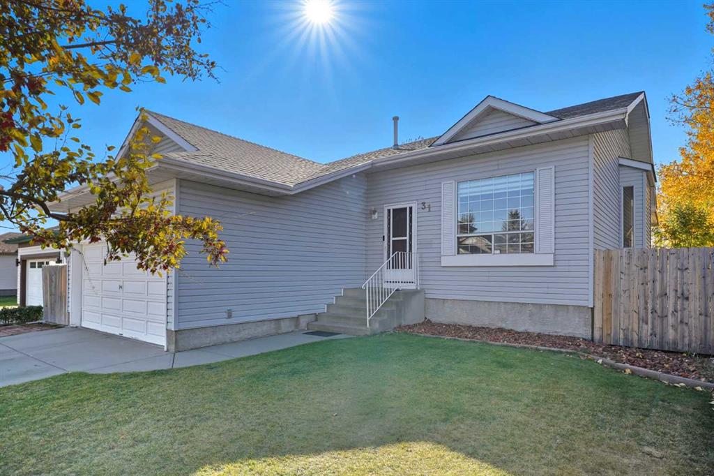 Picture of 31 Applegrove Crescent SE, Calgary Real Estate Listing