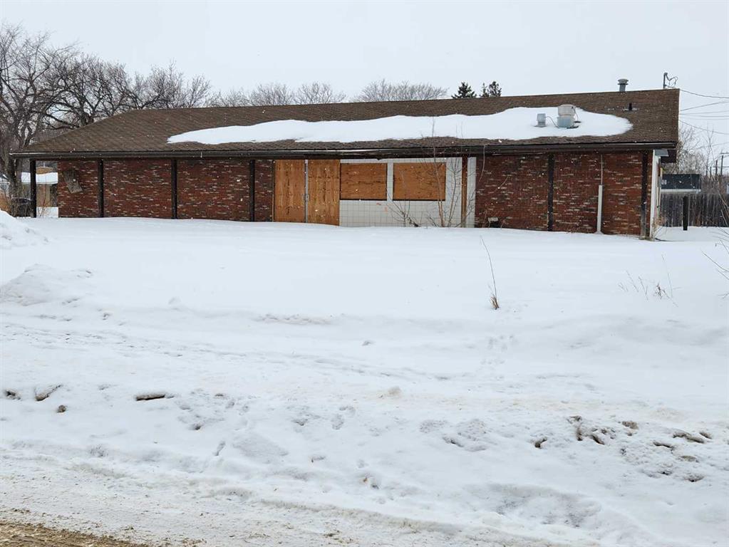 Picture of 5502 50 Street , Lloydminster Real Estate Listing
