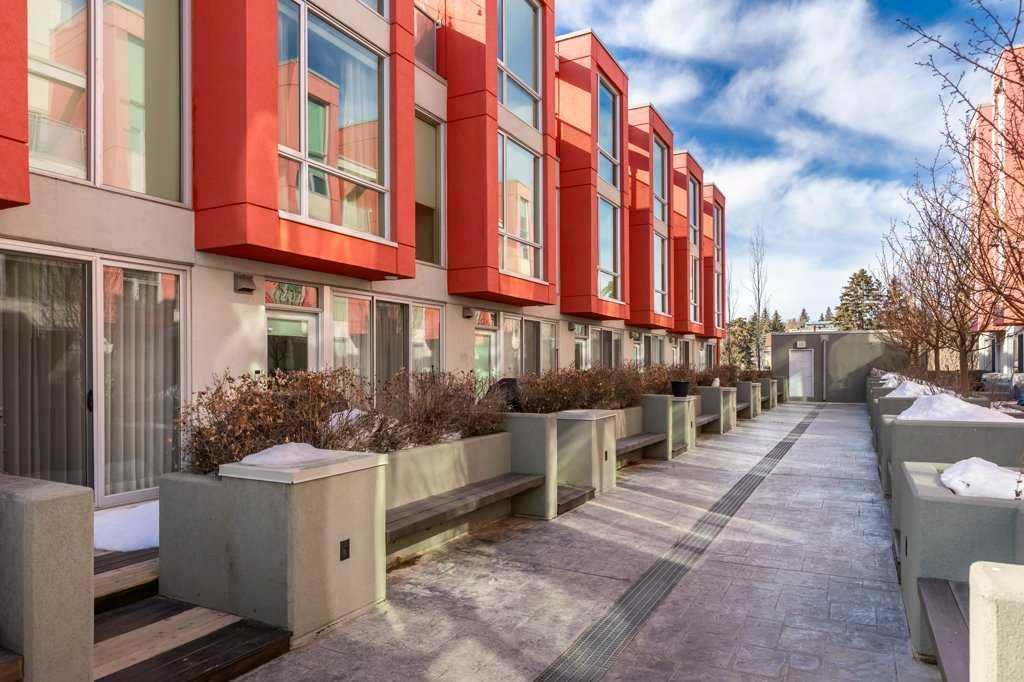 Picture of 203, 2717 17 Street SW, Calgary Real Estate Listing