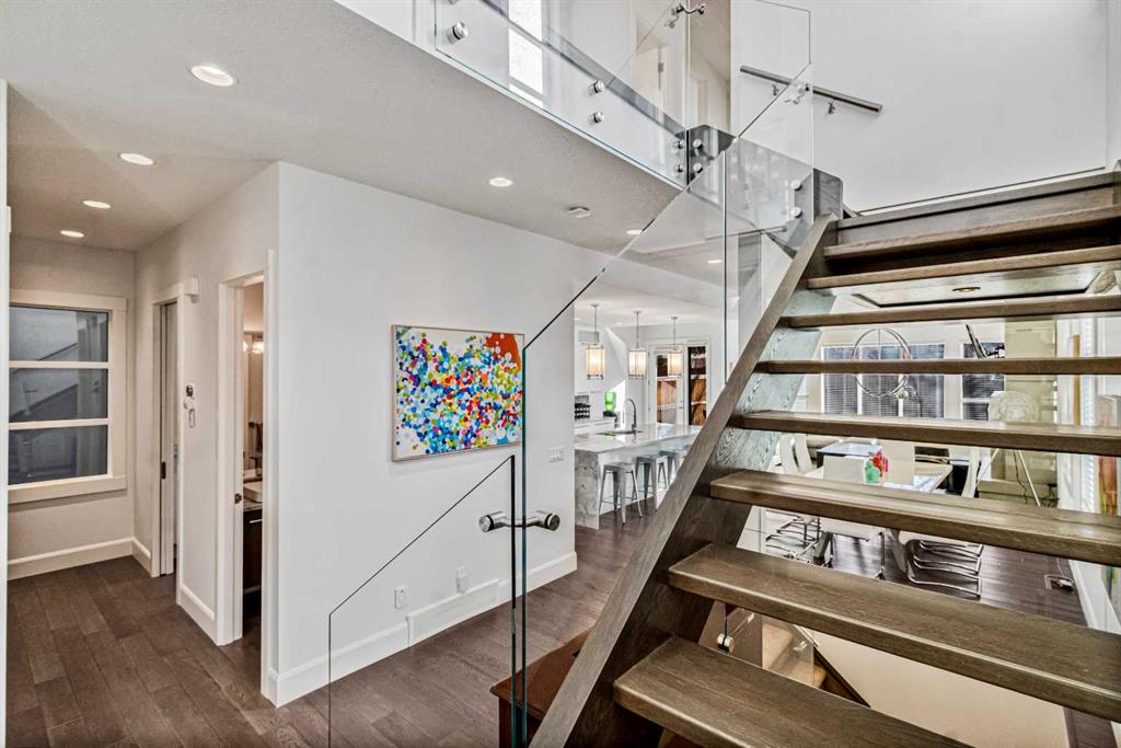 Picture of 405 29 Avenue NE, Calgary Real Estate Listing