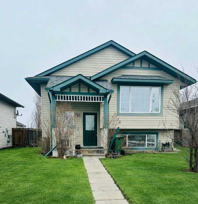 Picture of 6315 59 Street , Ponoka Real Estate Listing