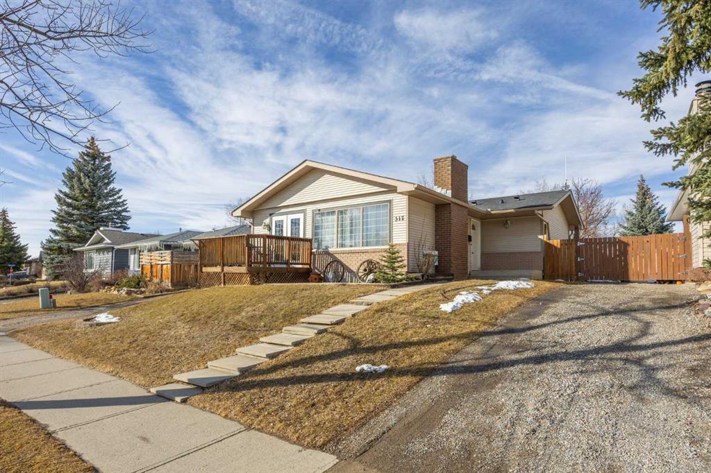 Picture of 317 Banister Drive , Okotoks Real Estate Listing