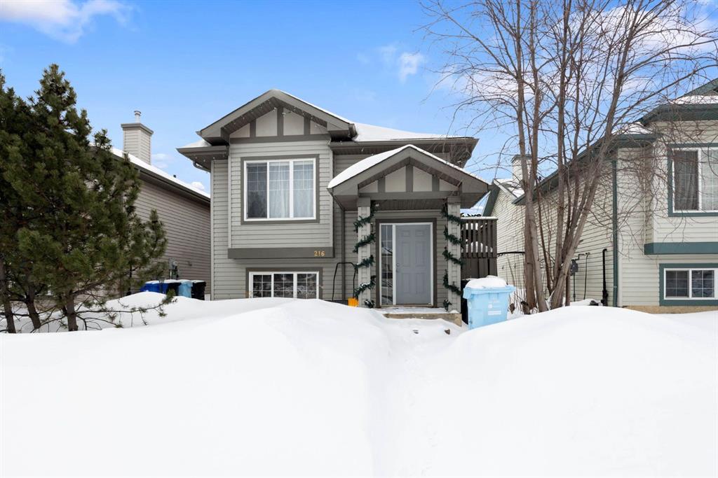 Picture of 216 Parry Crescent , Fort McMurray Real Estate Listing