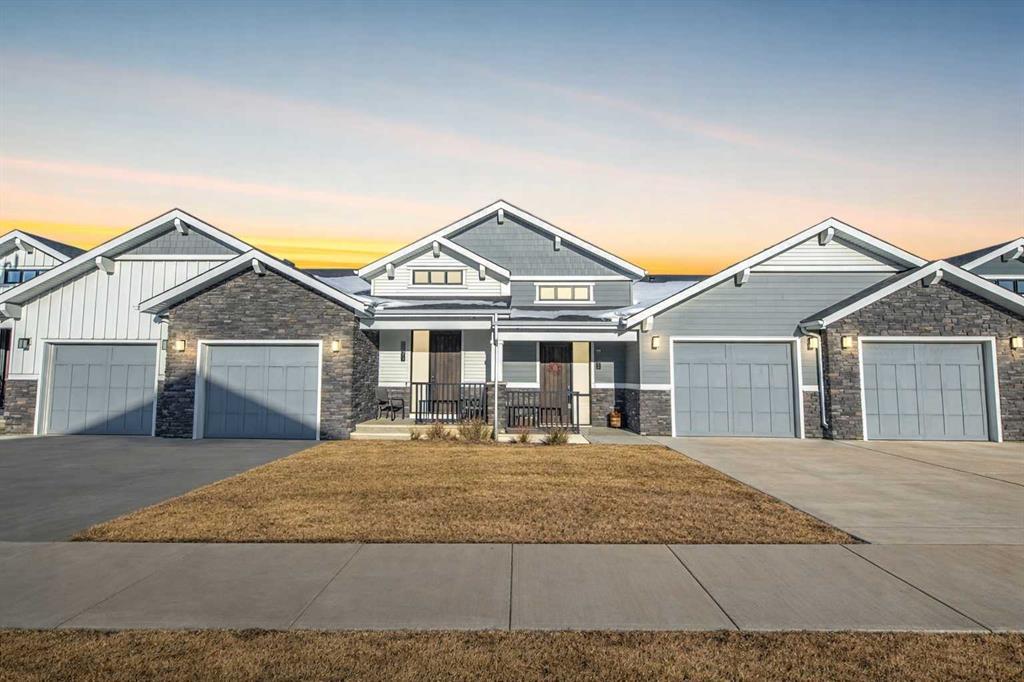 Picture of 12572 Crestmont Boulevard SW, Calgary Real Estate Listing