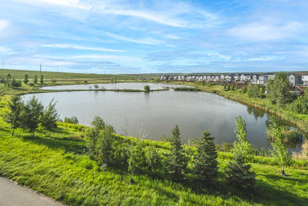 Picture of 1208, 42 Cranbrook Gardens SE, Calgary Real Estate Listing