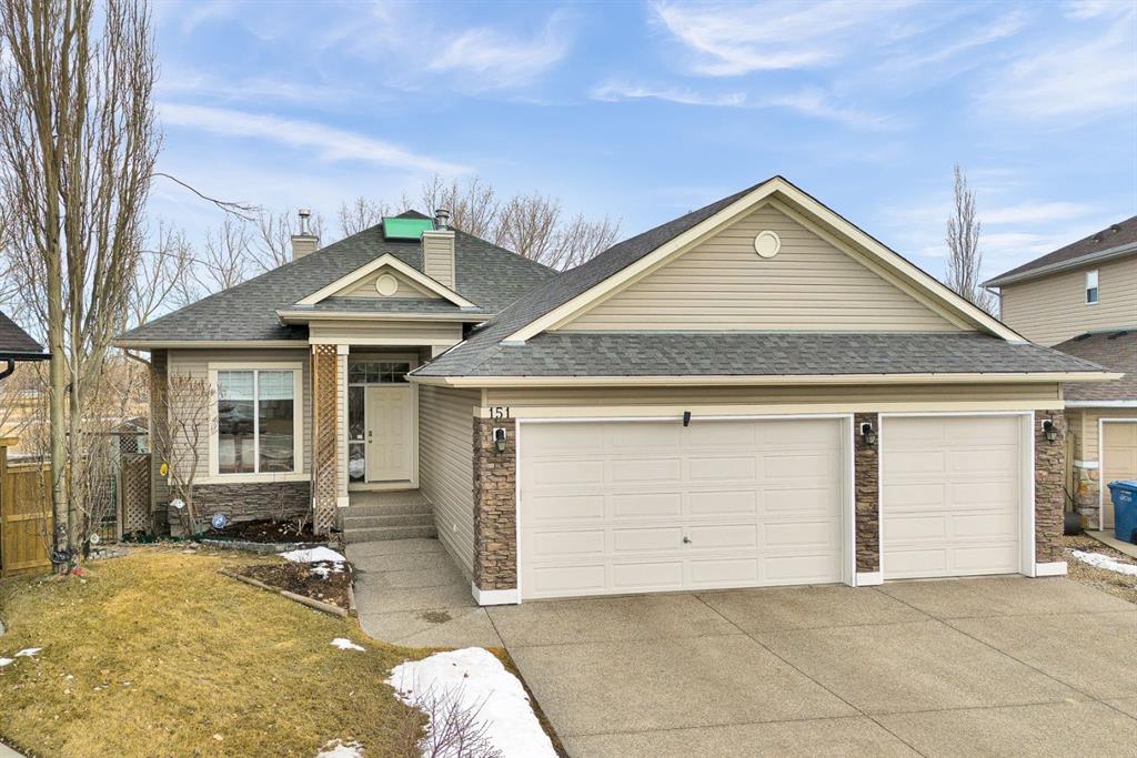 Picture of 151 Hawkmere View , Chestermere Real Estate Listing